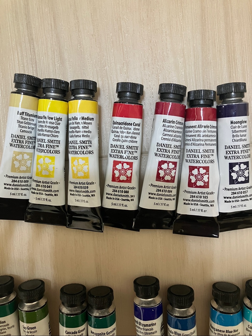 Daniel Smith Extra Fine Watercolor Paint Tube Set – 24 Colors - Picture 5 of 6